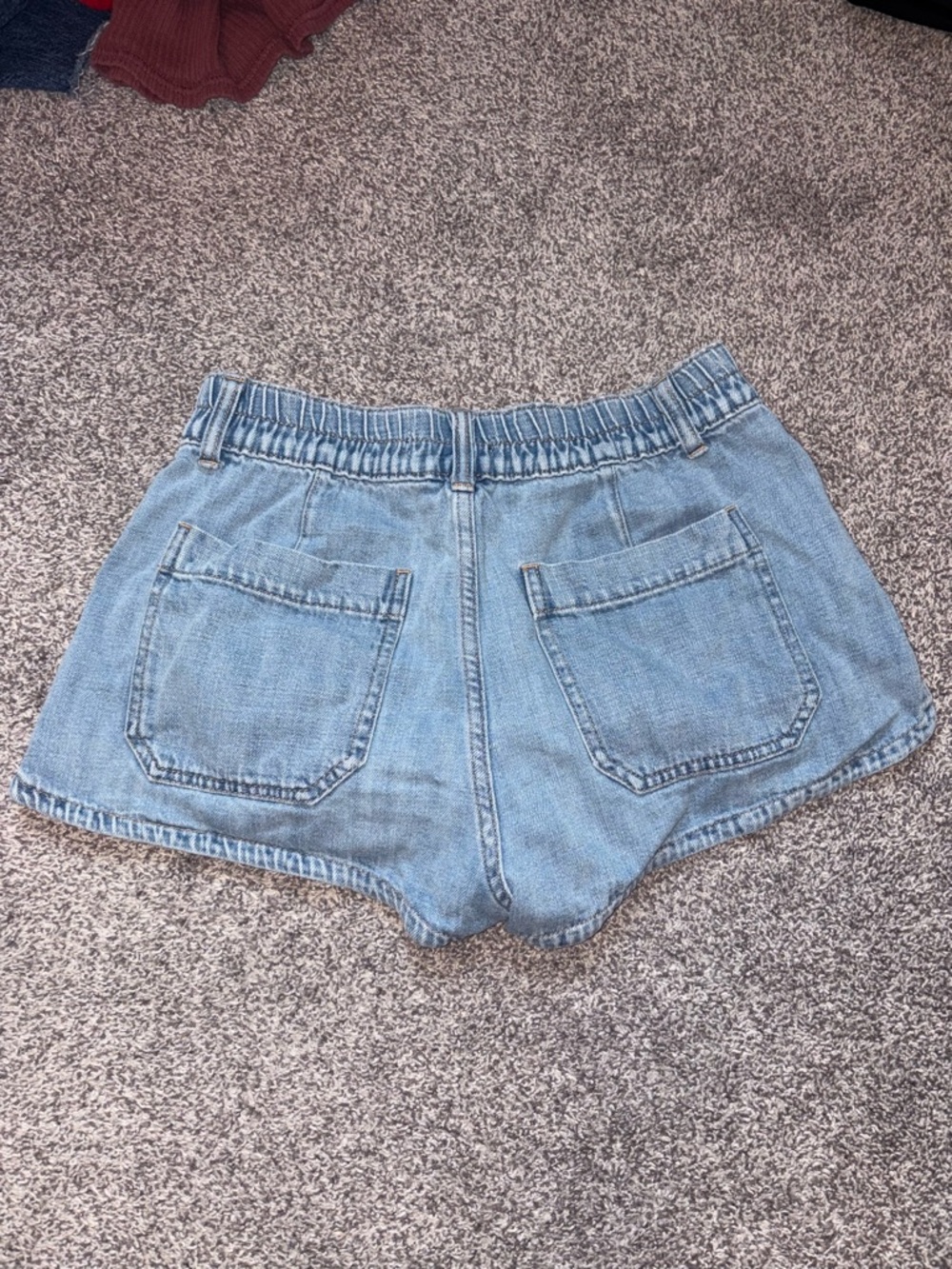 Aeropostale Light Blue Denim Pull-On Shorts - Picture 2 of 5